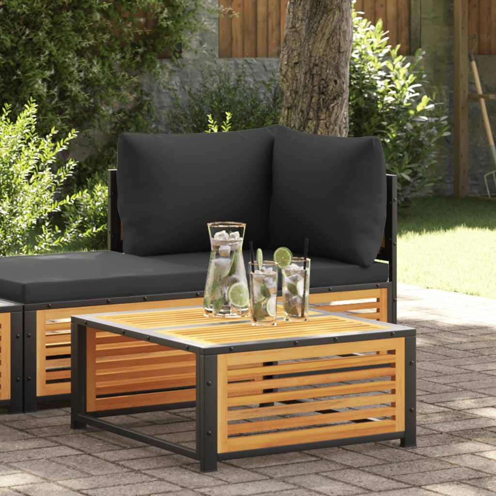 Se vårt store utvalg av hagebord til hage, terrasse og balkong. Velg blant spisebord, kafébord, loungebord og sammenleggbare bord i tre, metall, plast og rotting. Finn det perfekte utebordet som kombinerer stil, funksjon og slitestyrke hos Mahystyle.