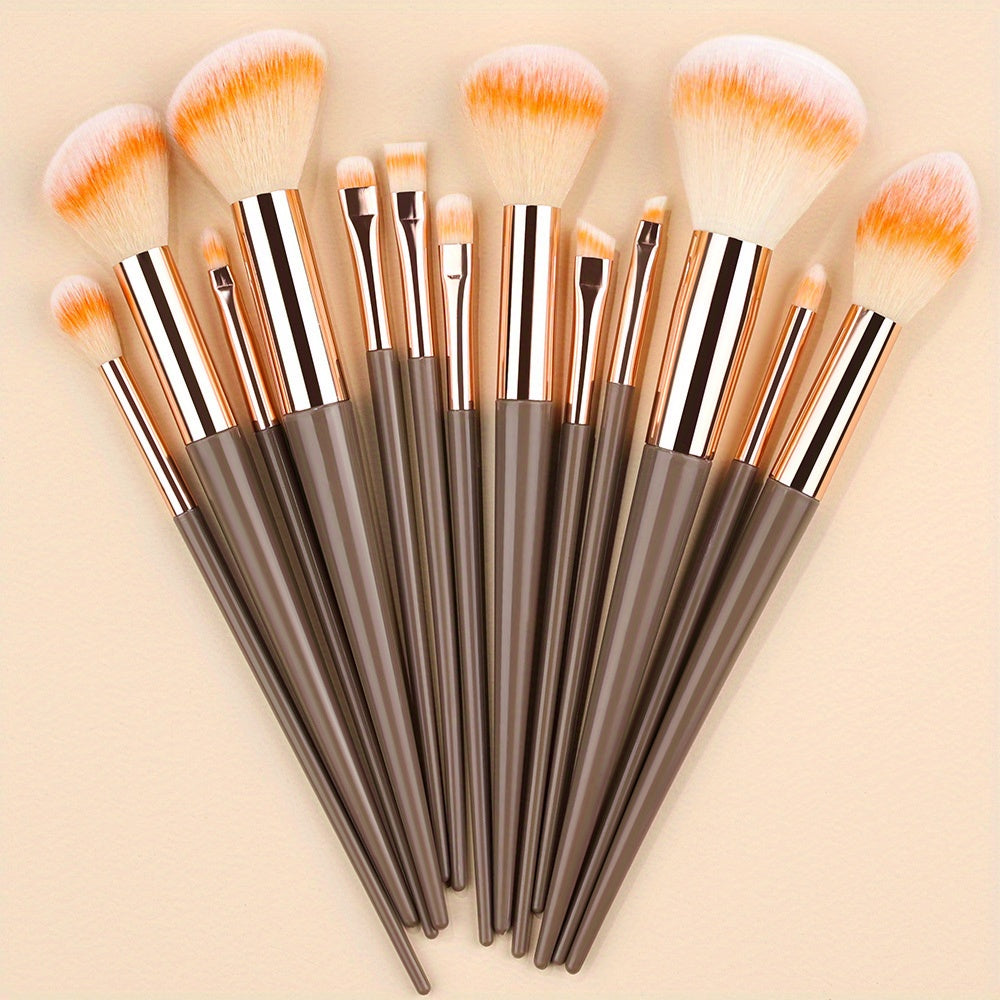 Professional Soft Makeup Brush Set – Fluffy Kabuki Brushes for Face & Eyes