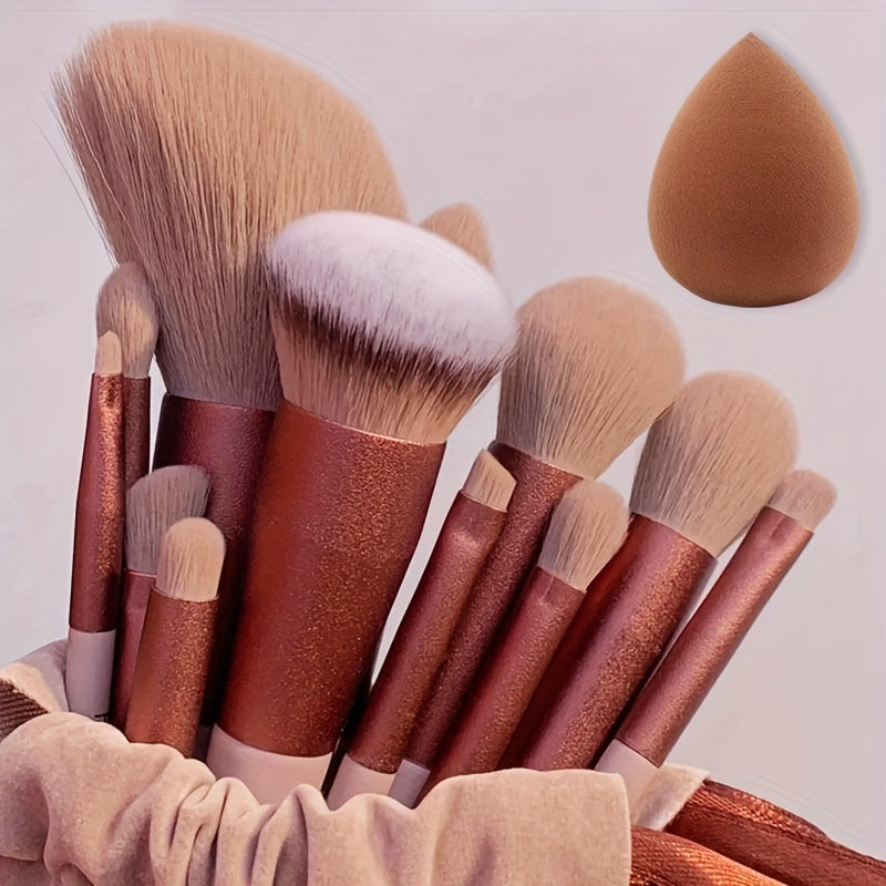 Professional Soft Makeup Brush Set – Fluffy Kabuki Brushes for Face & Eyes