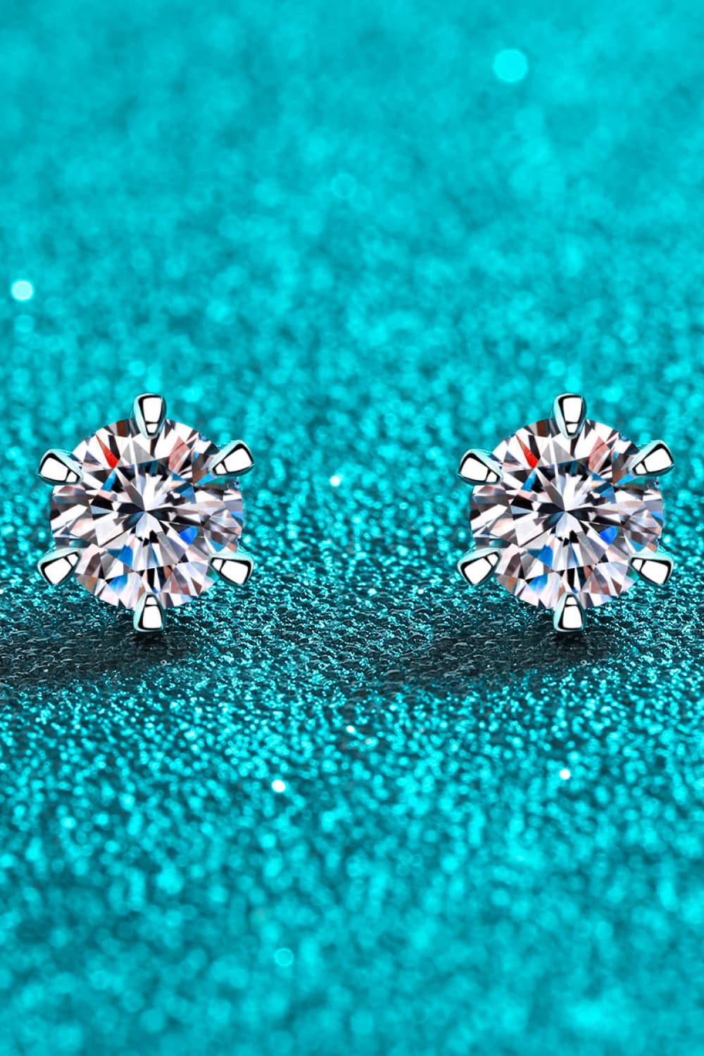 Moissanite Earrings – 1 Carat