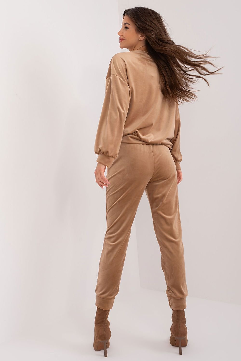 Trendy Velour Tracksuit by Italy Moda