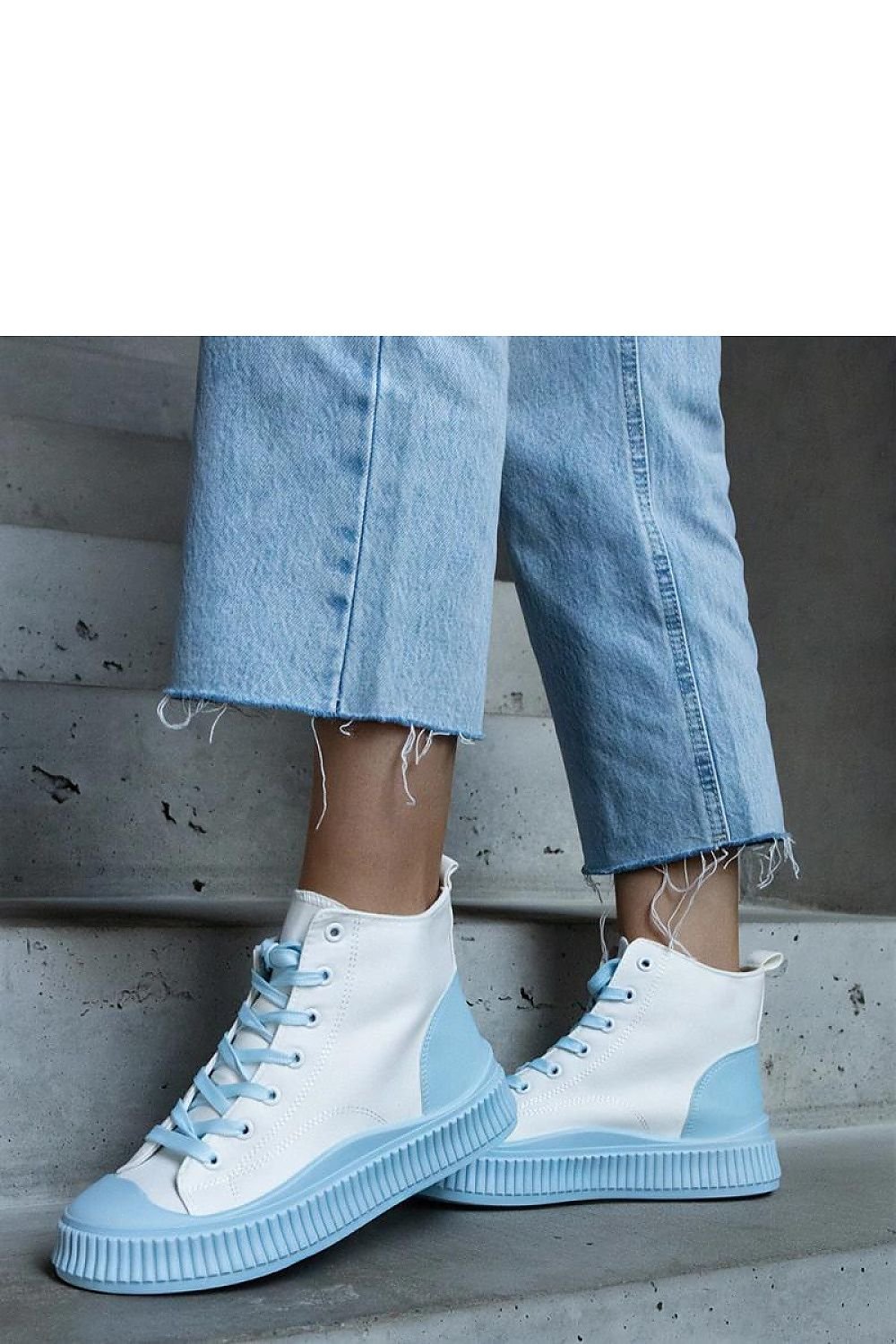 Terri White & Blue Platform Sneakers white / 36 MAHYSTYLE