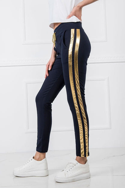 StrideLine – Women’s Sweatpants with Contrast Side Stripes