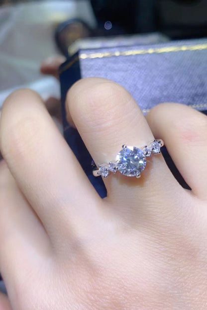 Moissanite Ring - 1 Carat